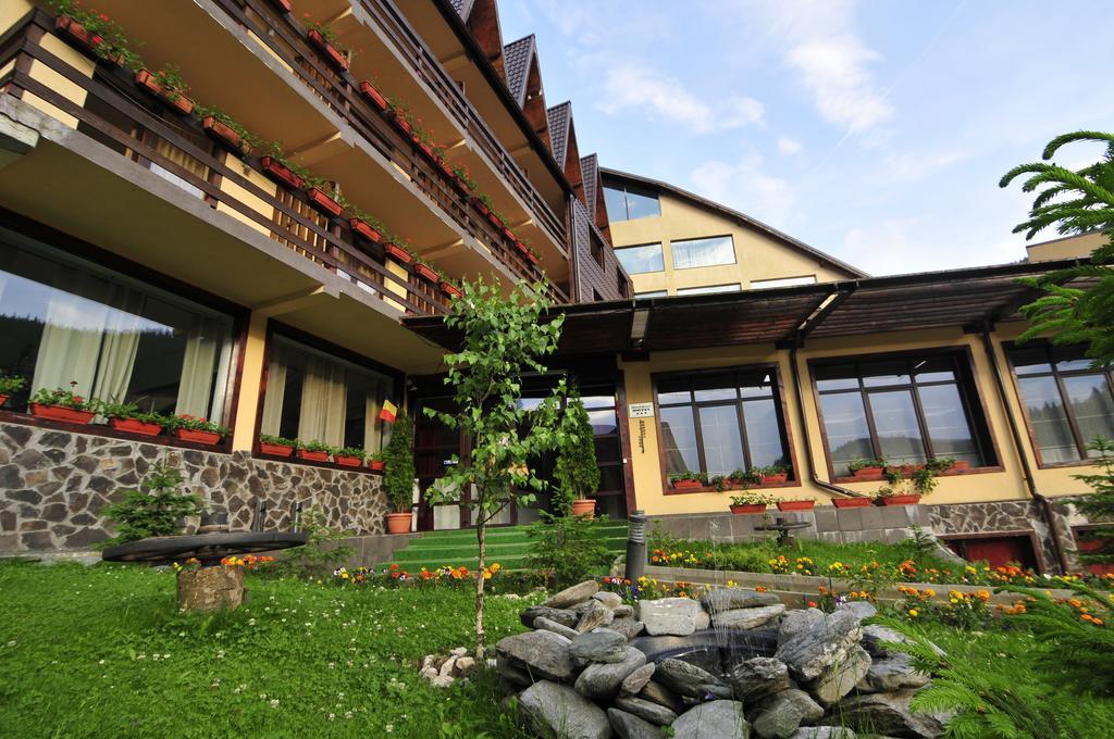 Mistral Resort Moeciu De Sus Dış mekan fotoğraf
